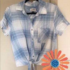 Universal Thread Tie Front Top